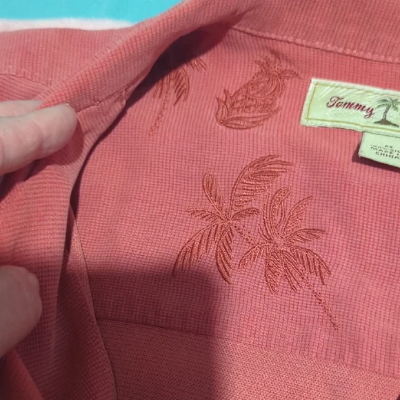 Tommy Bahama Men's Coral Button Down Shirt - Picture 6 of 6